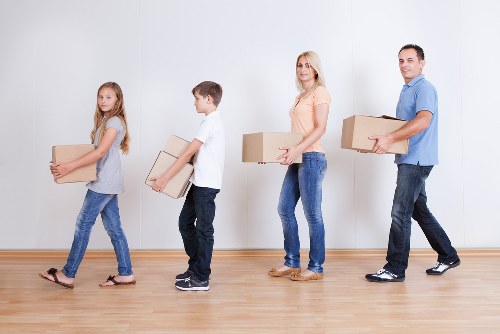 Storage and transport solutions for furniture removals